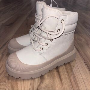 UGG UNISEX NEUMEL HIGH WEATHER HYBRID BIRCH /WHITE PEPPER BOOTS
